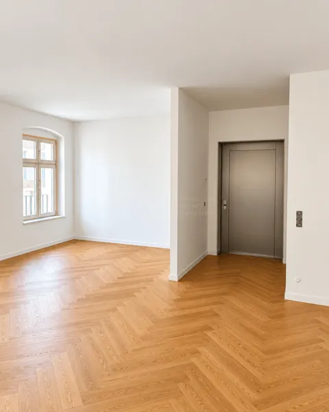 Berlin-Mitte: Ruhige 2-Zimmer-Wohnung mit Altbaucharme — photo 1